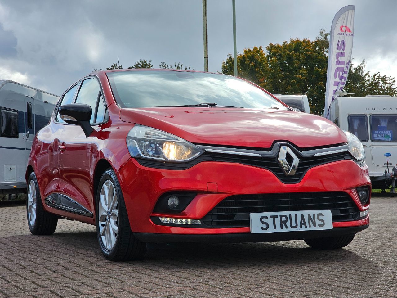 2016 Renault Clio