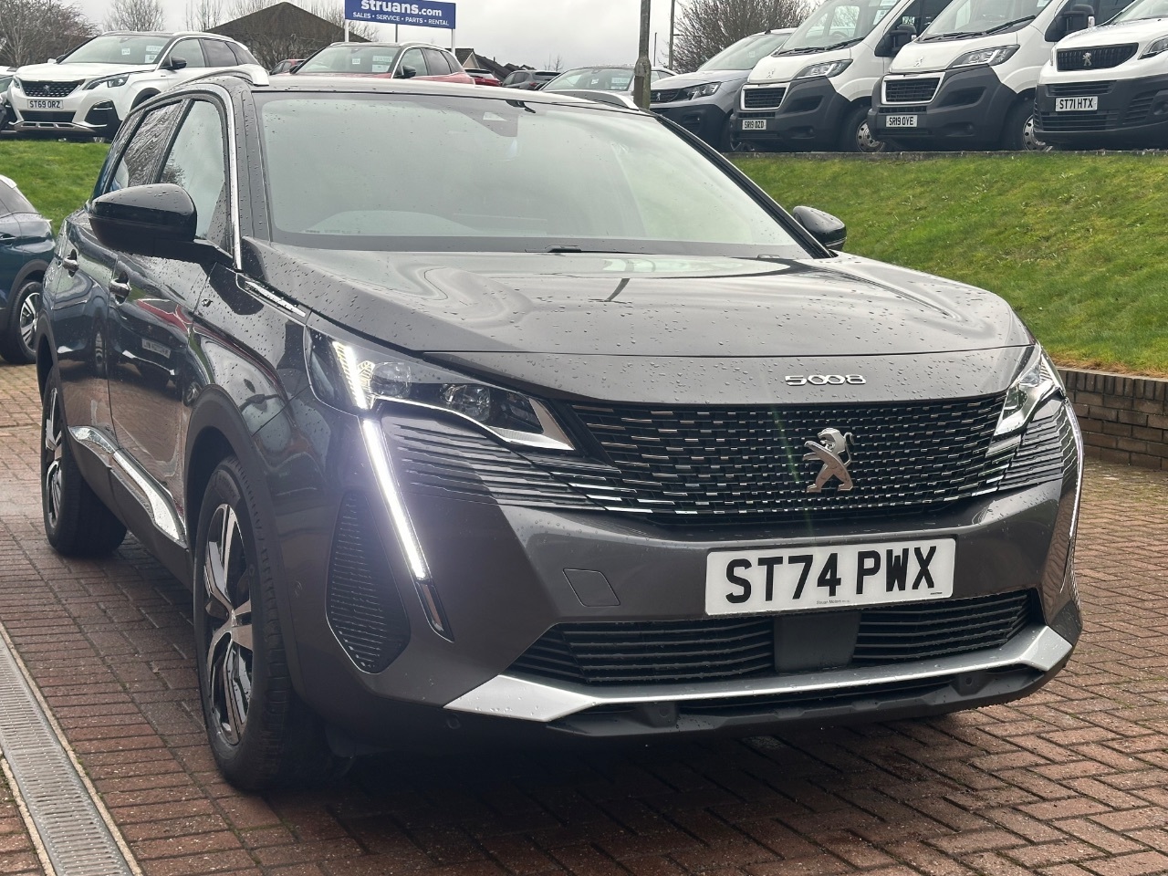 2024 Peugeot 5008